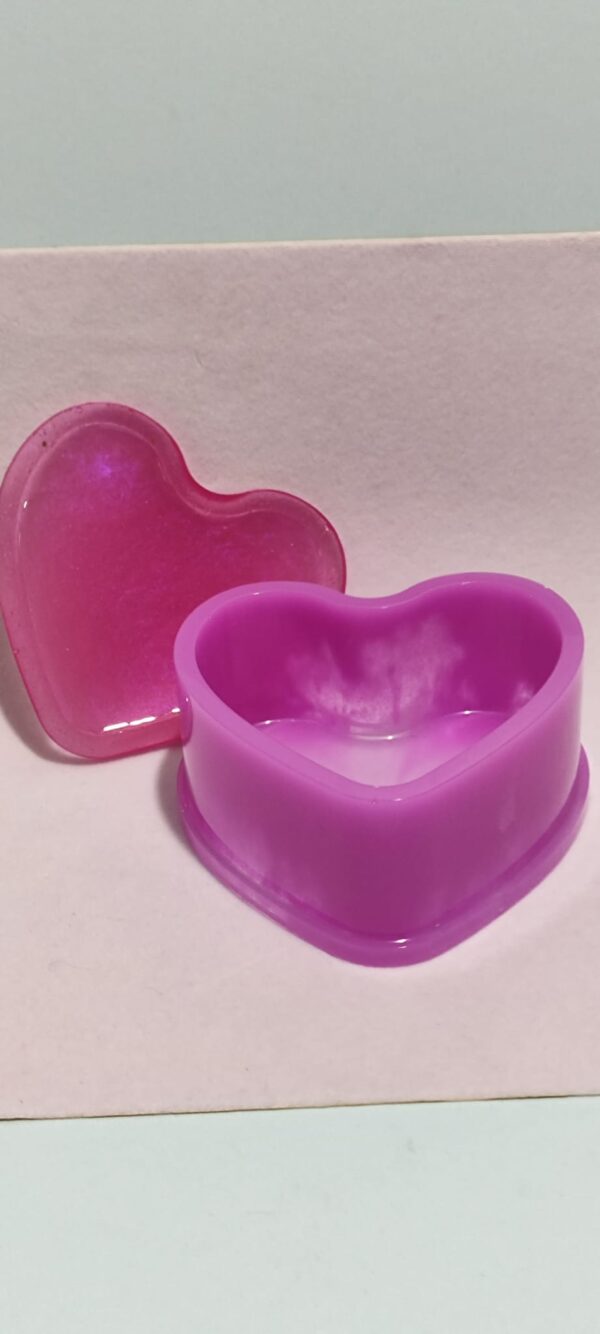 Caja corazón resina con tapa
